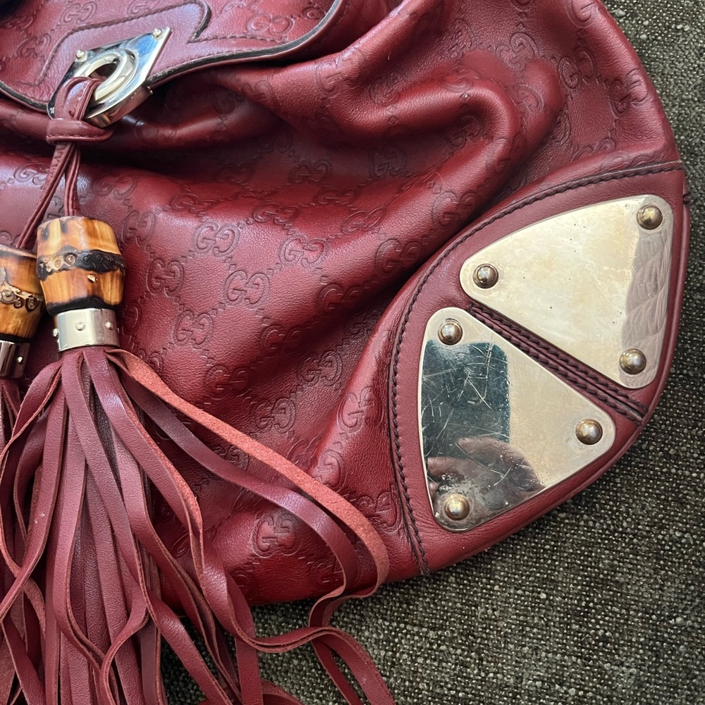 Gucci Deep Red Indy Leather Shoulder Bag with Tassels - Picture 4 of 9
